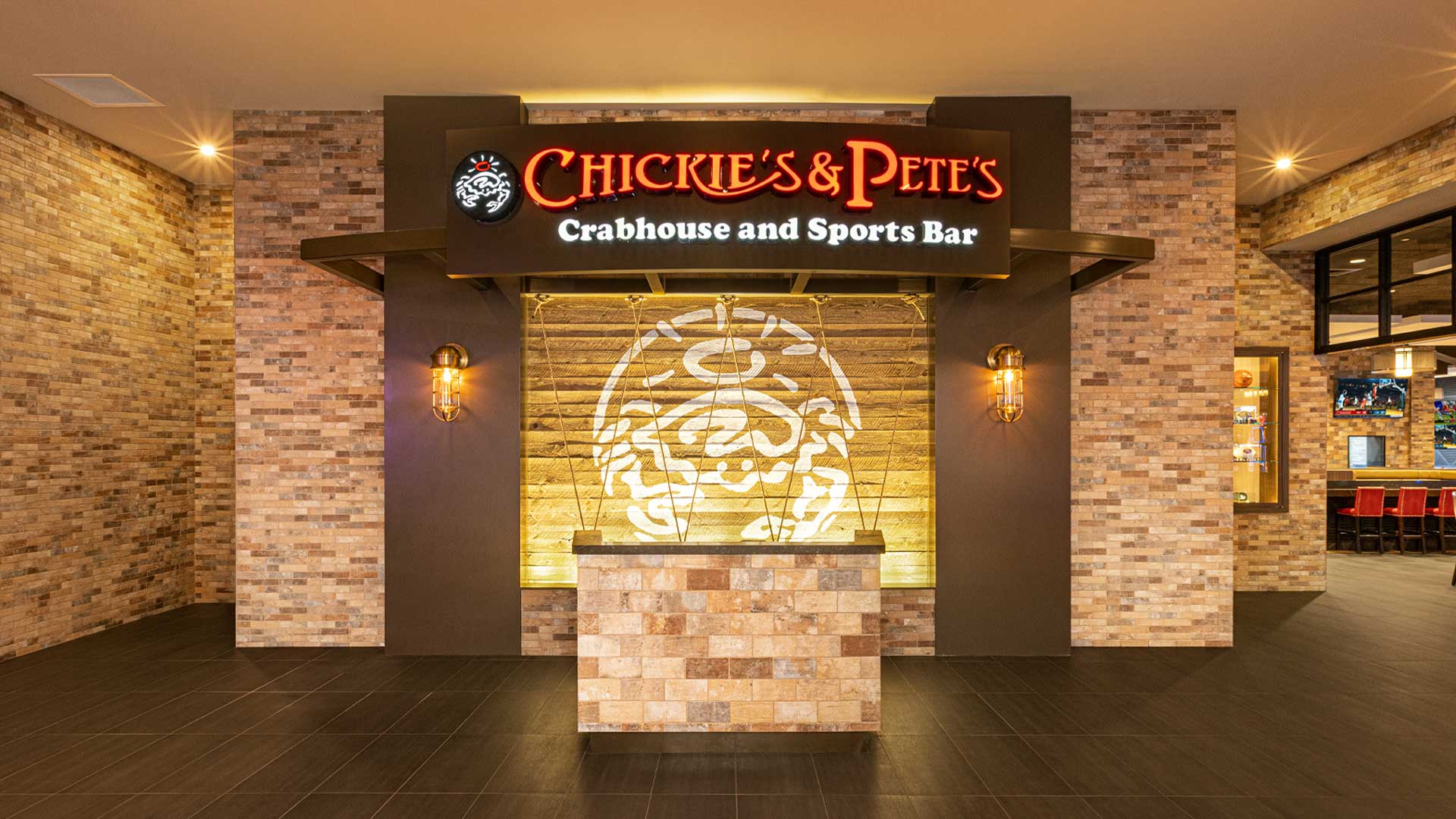 Chickie's & Pete's Crab House and Sports Bar | Sports Bar Reno