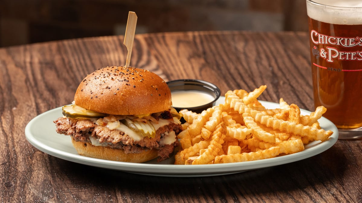 Chickie's & Pete's Crab House and Sports Bar | Sports Bar Reno