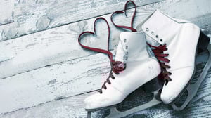 Valentines-Day-Date-Night-Skate-Night-at-The-Ice-Rink-hero-image_v01_1920x1080