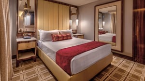 Vista Spa Queen Junior Suite view of bedroom