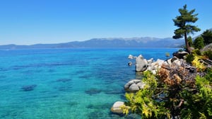 Lake-Tahoe-rocks-in-water_3840x2160-scaled[1]