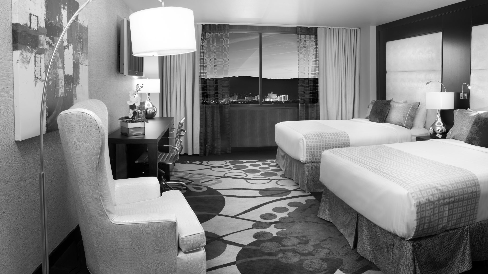 Concierge-Queen-Room-view-of-main-room_grayscale-full_q085_1920x1080